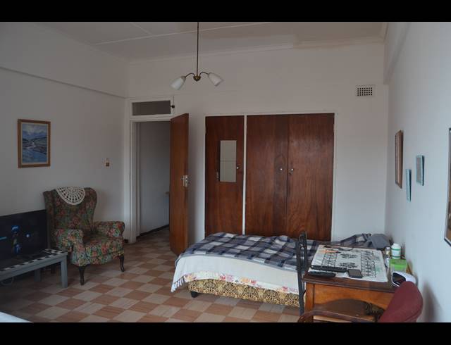 1 BEDROOM APARTMENT FOR SALE IN SCOTTBURGH CENTRAL